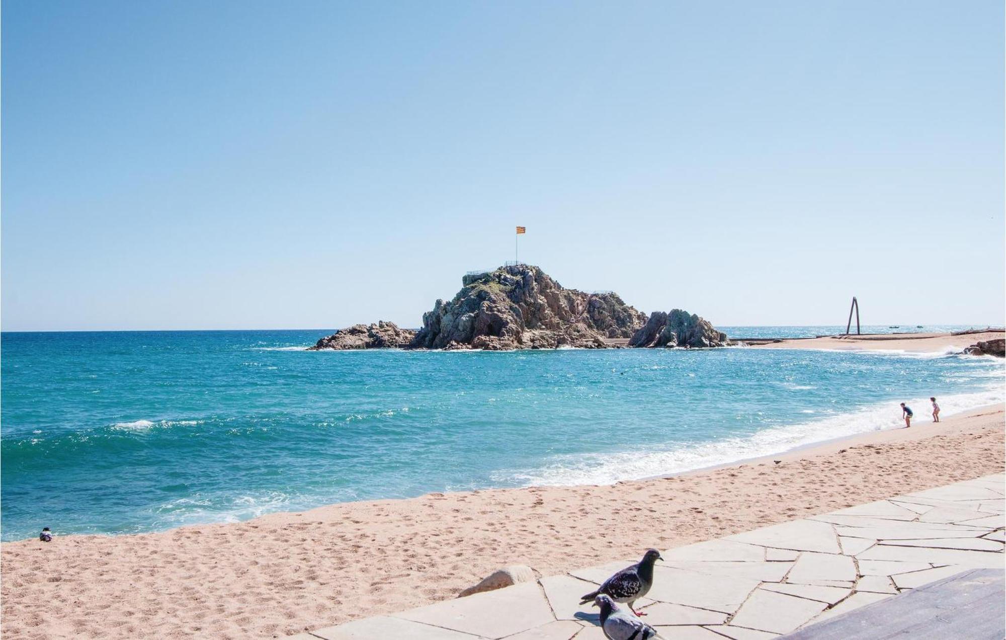 2 Bedroom Cozy Apartment In Blanes Luaran gambar