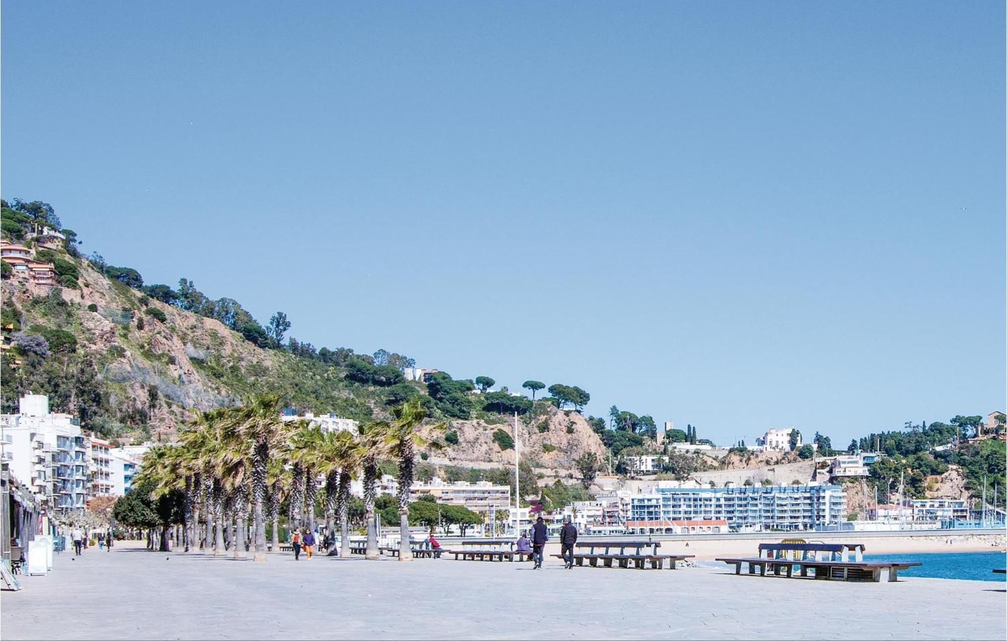2 Bedroom Cozy Apartment In Blanes Luaran gambar
