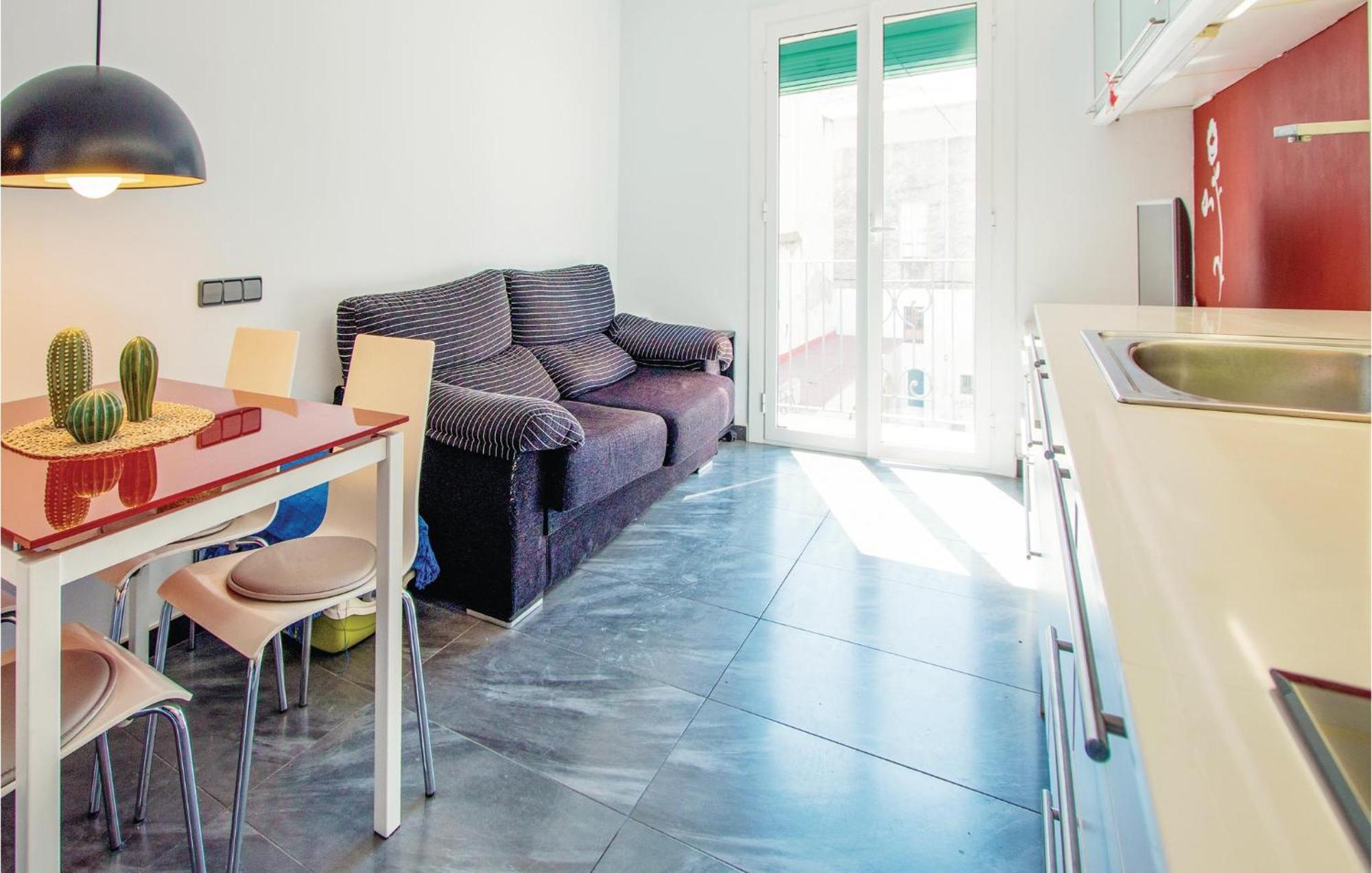 2 Bedroom Cozy Apartment In Blanes Luaran gambar